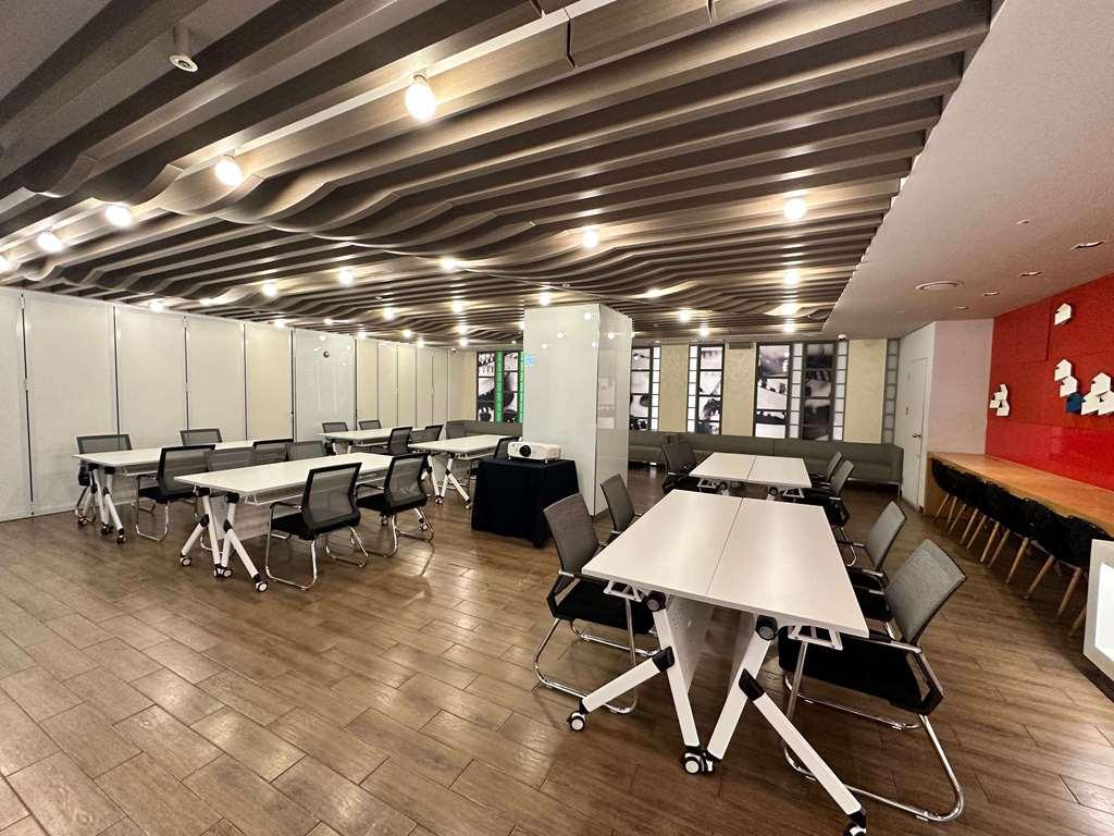 Ibis Styles Ambassador Myeong-dong 4*