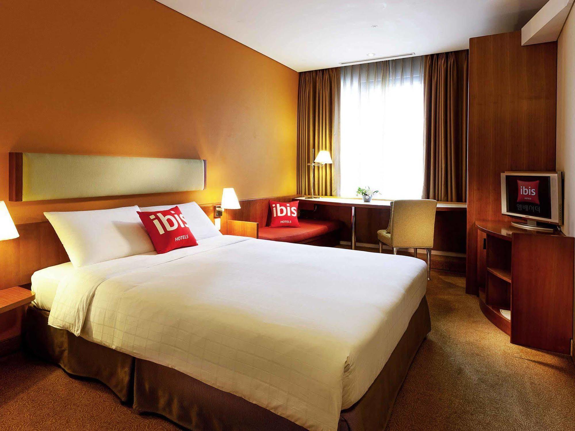 Khách sạn Ibis Styles Ambassador Myeong-dong 4*